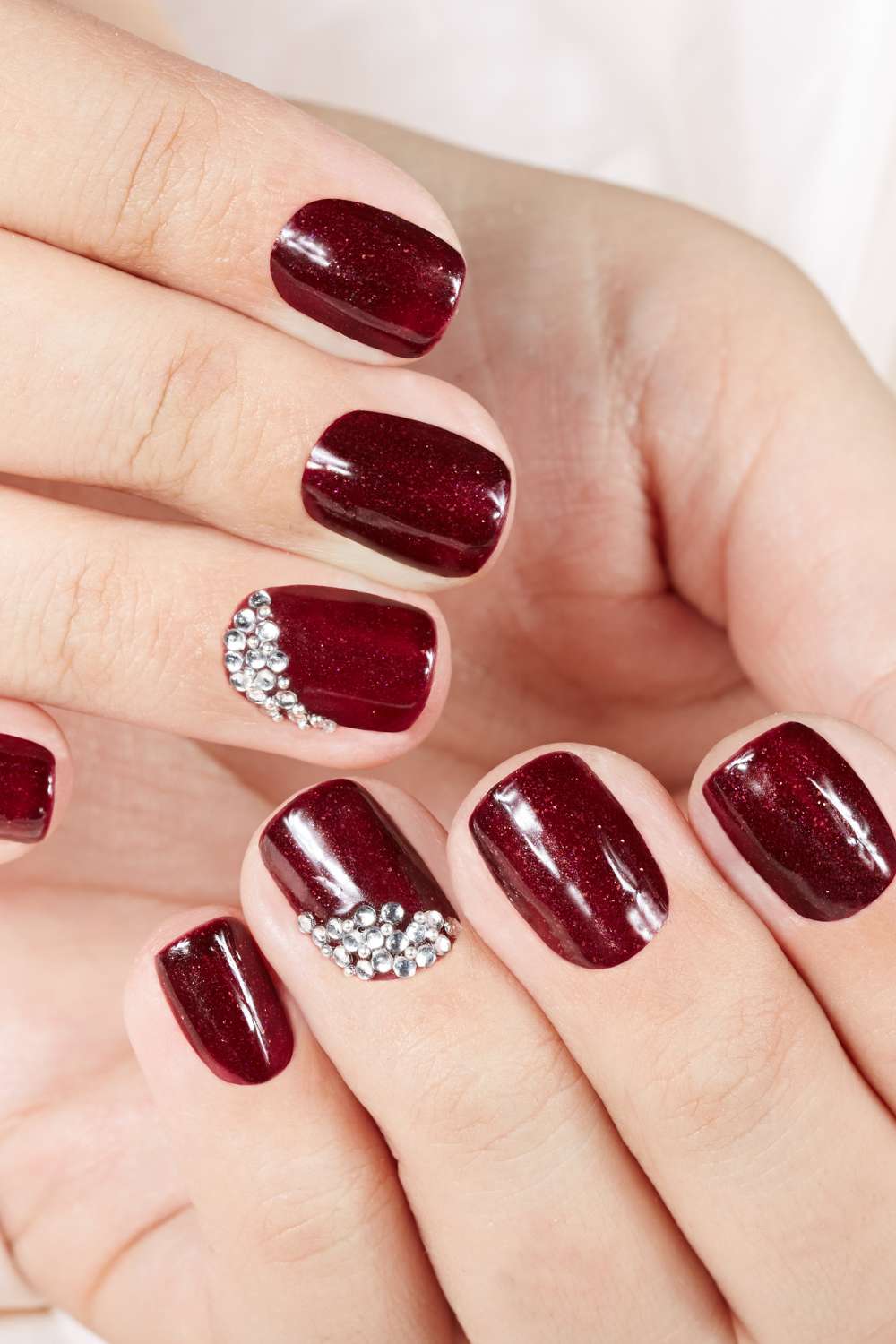 Shimmer Glossy Visual Idea Shimmer Glossy Visual Idea — Short Nails