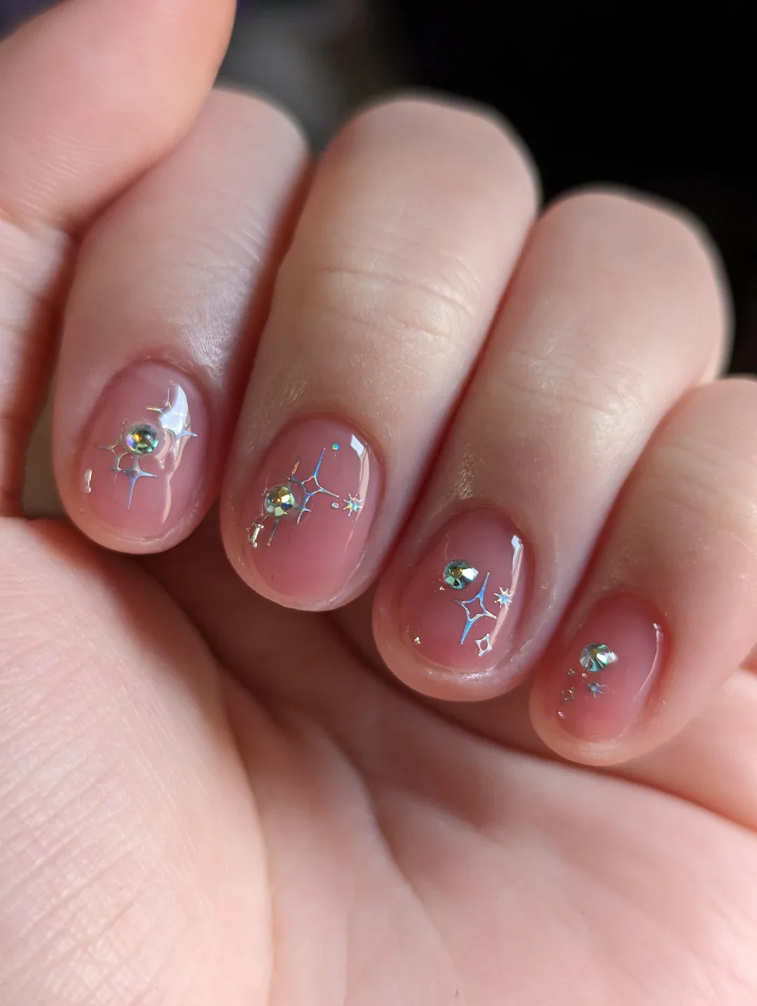 23 Short Glossy Nails For Natural Beauty Trends