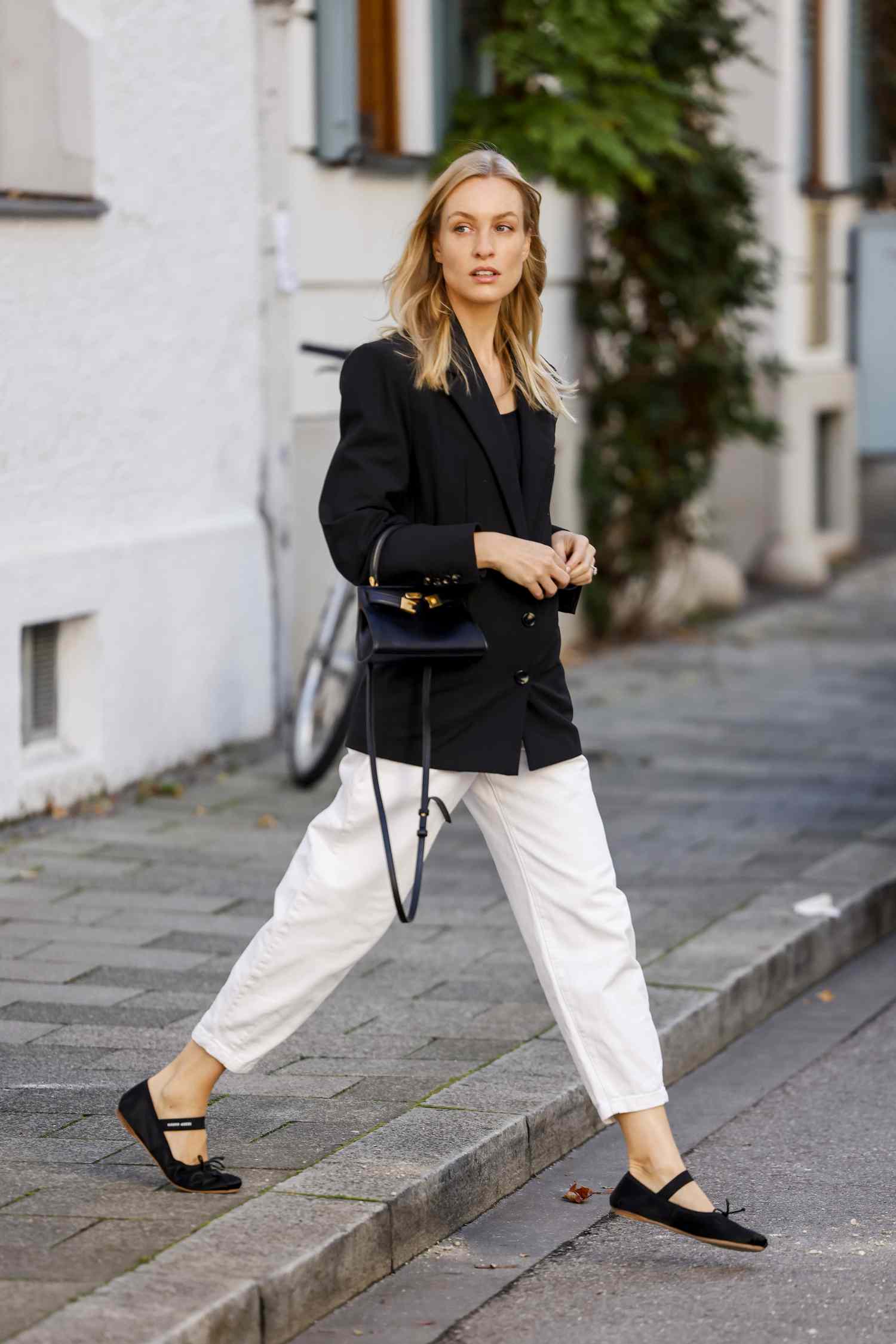 Sharp Black Blazer and White Trousers with Strappy Flats Sharp Black Blazer and White Trousers with Strappy Flats — Balletcore Outfits