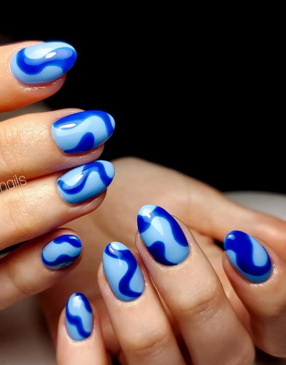 Two-Tone Blue Short Oval Swirls Two-Tone Blue Short Oval Swirls — Swirl Nails