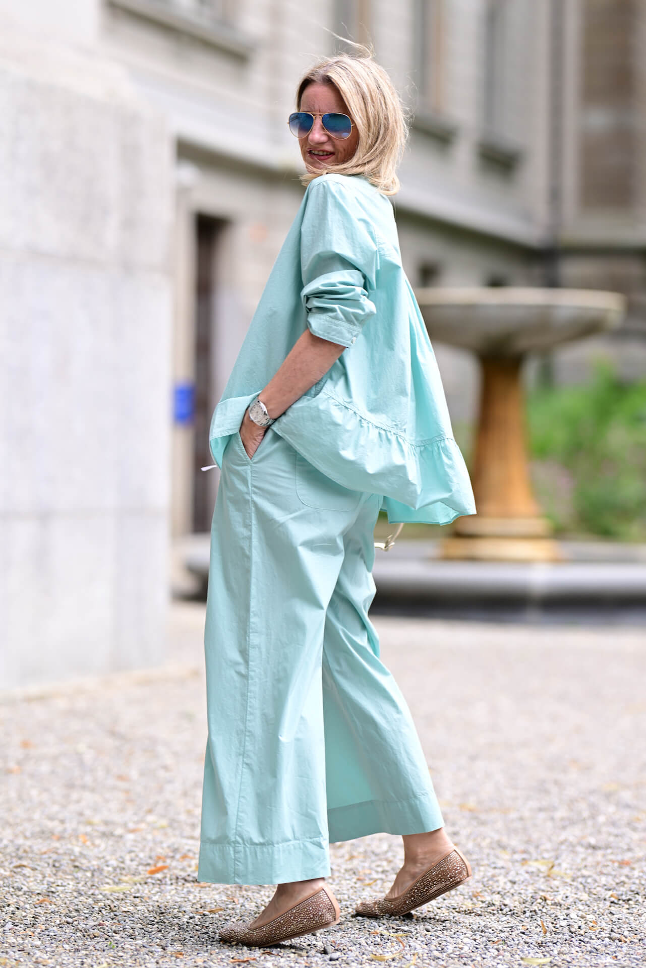 Embroidered Sweater and Wide-Leg Trousers for Casual City Wear Europe Outfits