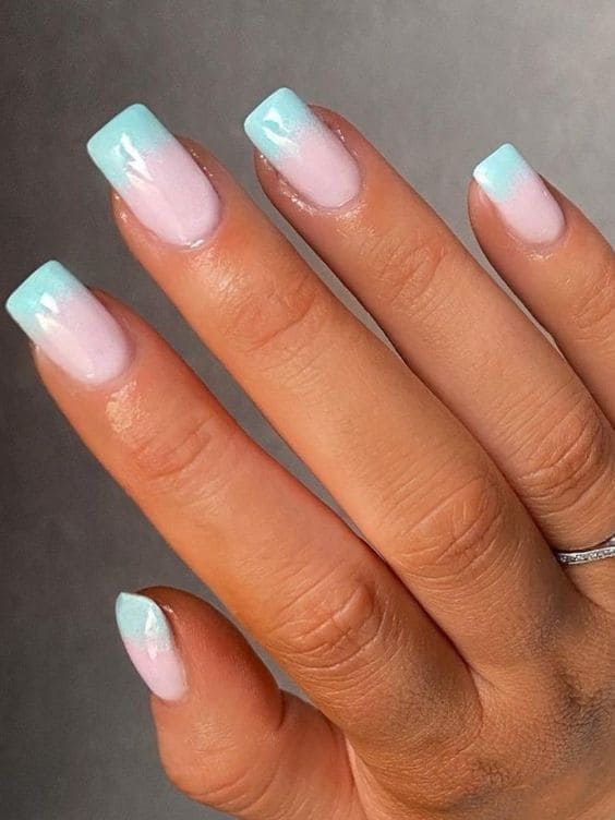 Short Oval Pink to Blue Gradient Nails Short Oval Pink to Blue Gradient Nails — Ombre Nails