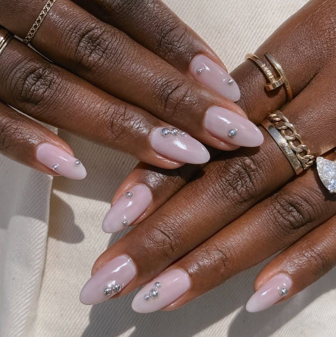 Milky Pink with Scattered Silver Beads Milky Pink with Scattered Silver Beads — Easy Nail Designs