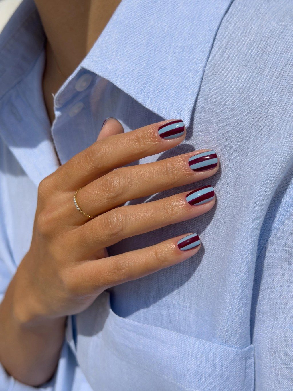 Graphic Burgundy and Light Blue Stripes — Simple Nails