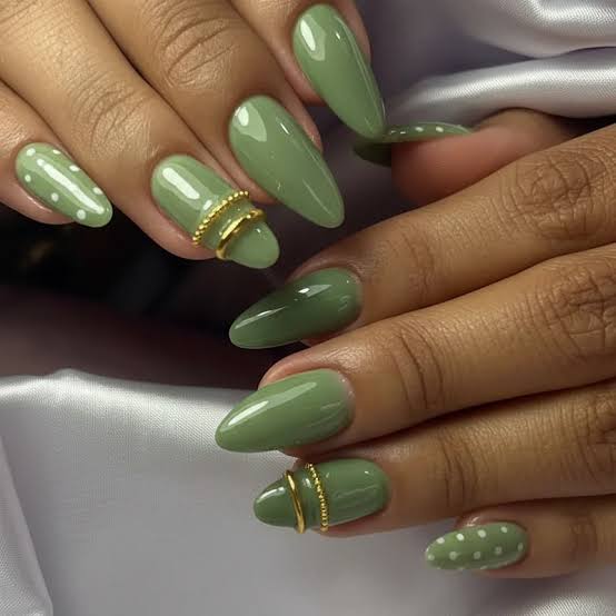 Green Nails: Every Shade From Pistachio to Forest | Mirellé Inspo
