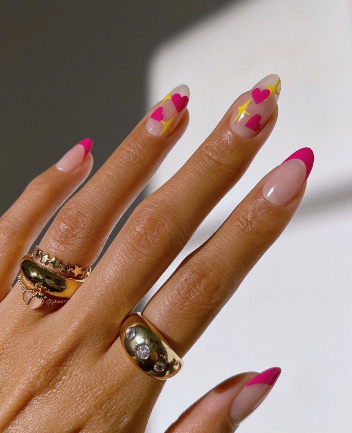 Medium Almond Pink French With Hearts and Stars Medium Almond Pink French With Hearts and Stars — Heart Nails