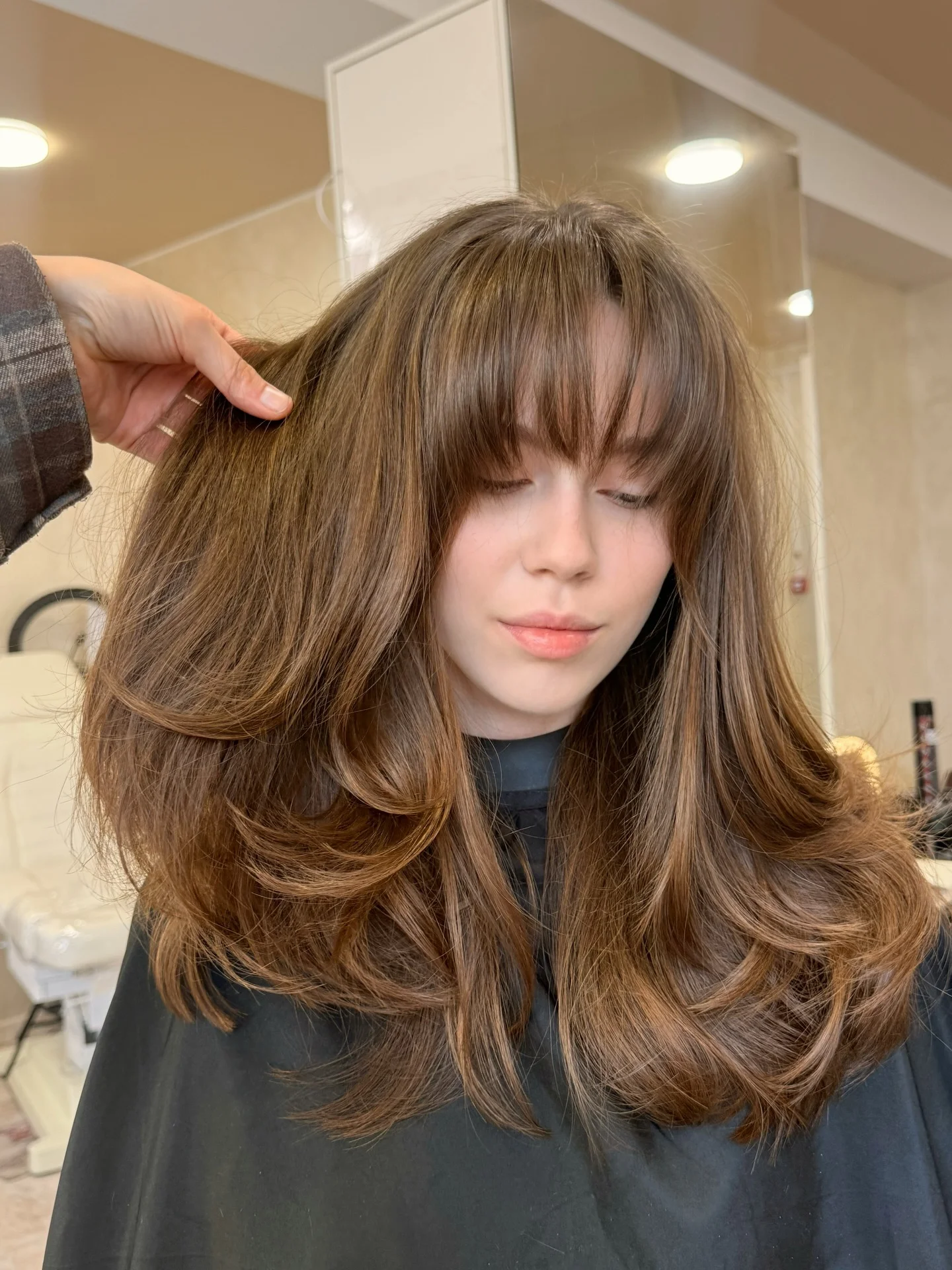 30 French Wispy Bangs Ideas to Try for a Soft and Chic Modern Look