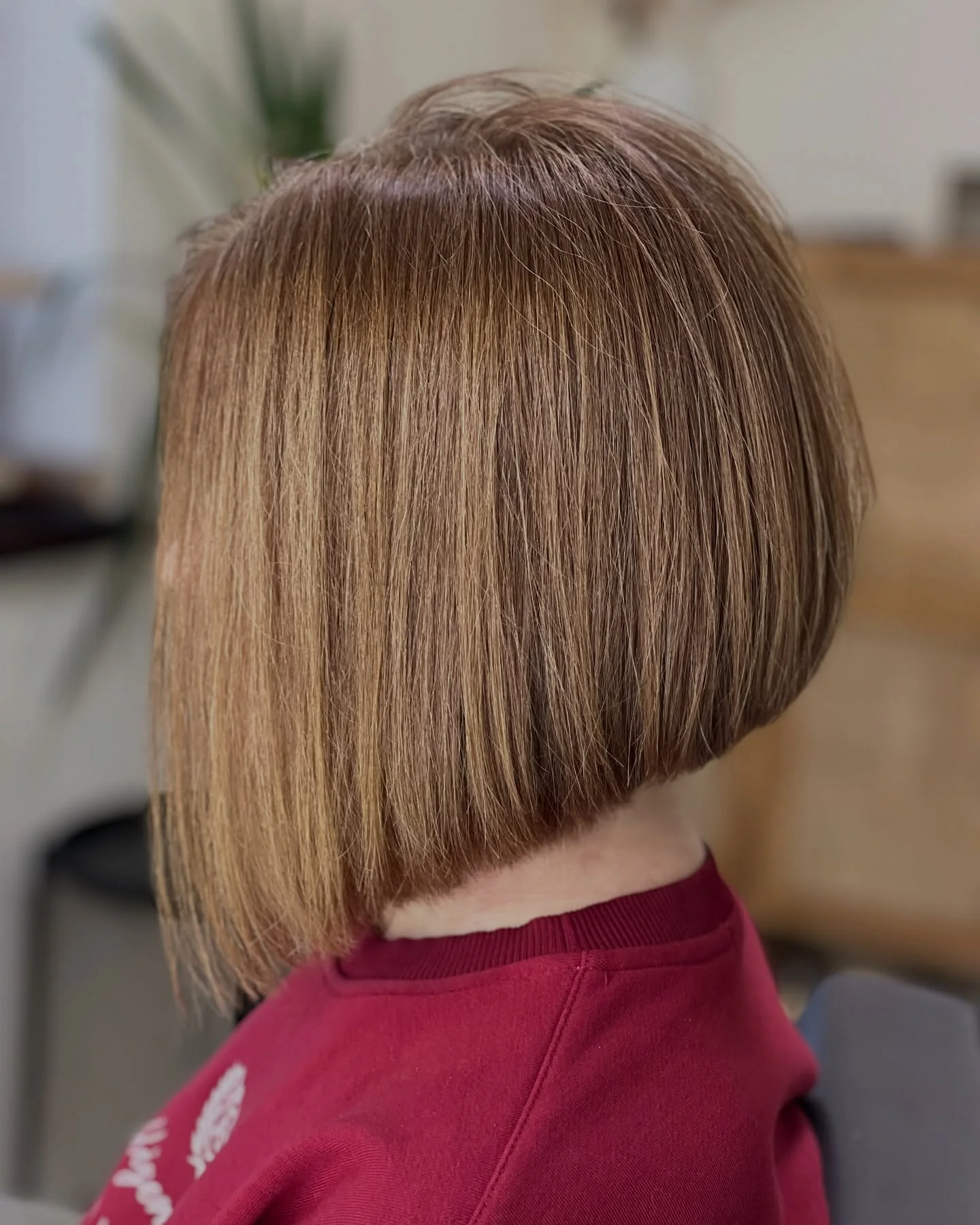 27 Stacked Angled Bob Haircuts for Modern Women