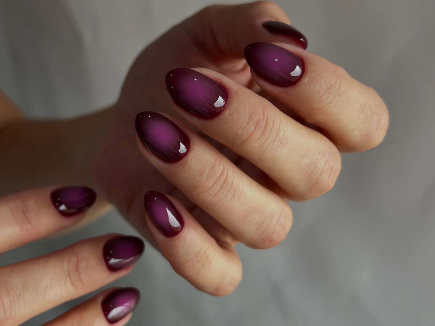 Magenta Undertone Cat-Eye Purple Magenta Undertone Cat-Eye Purple — Dark Purple Nails
