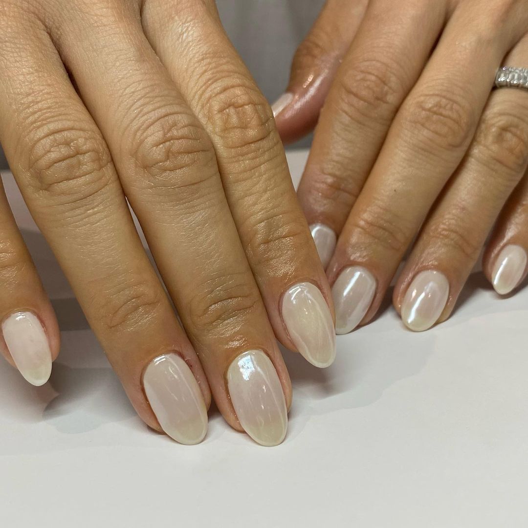 Pale Milky White Pearlescent Shine Pale Milky White Pearlescent Shine — Glazed Donut Nails
