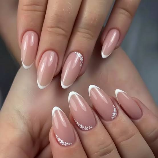 Medium Stiletto Floral Vine Art — Wedding Nails