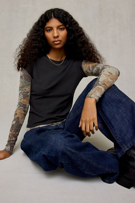 Camouflage Mesh Sleeves Under a Long-Sleeve Tee — Grunge Outfits