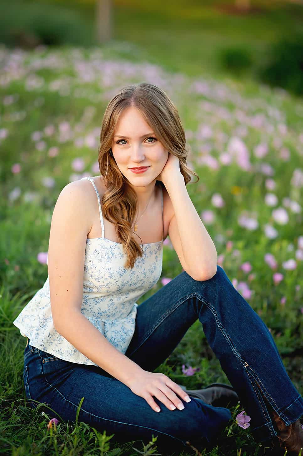Floral Print Camisole with Flared Jeans and Boots Floral Print Camisole with Flared Jeans and Boots — Senior Picture Outfits