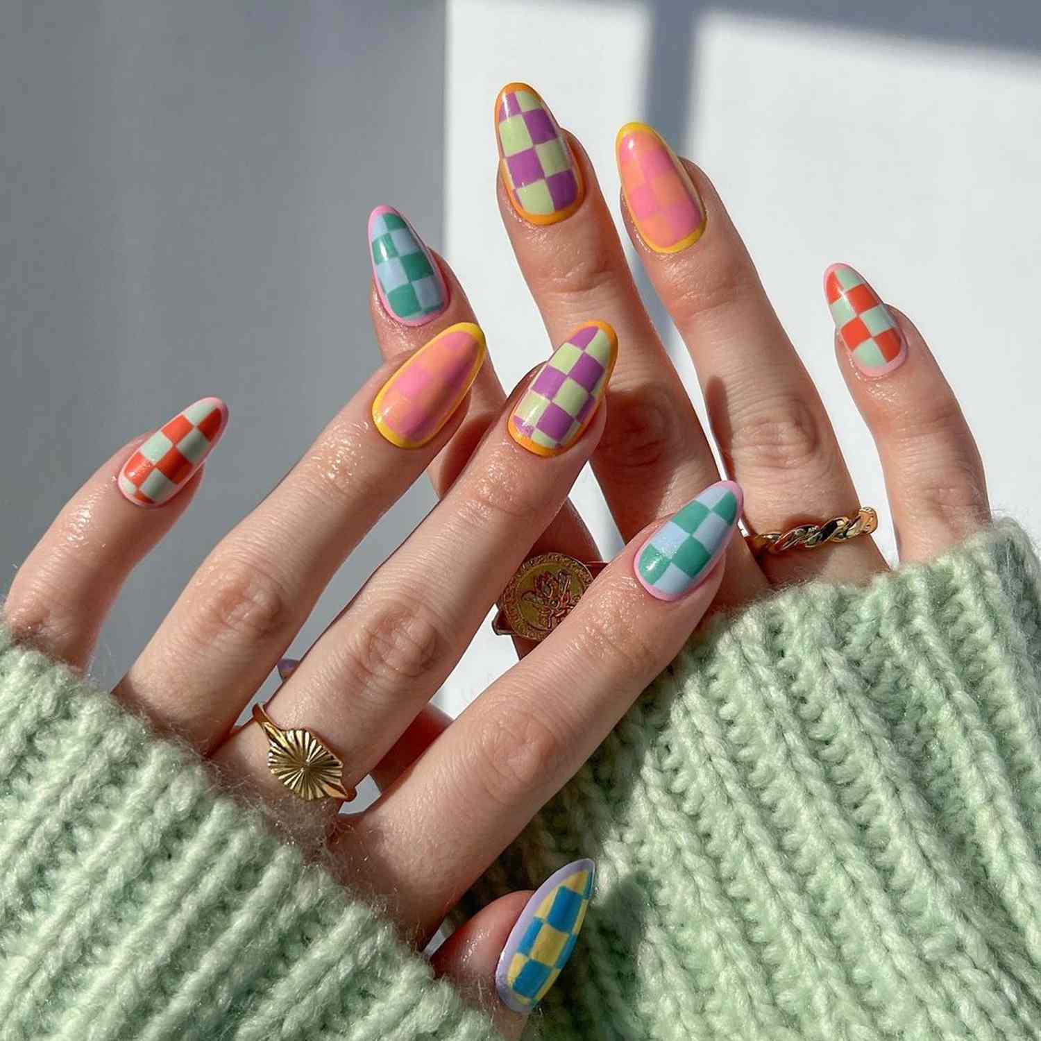 Spring Summer Visual Idea — Pastel Nails