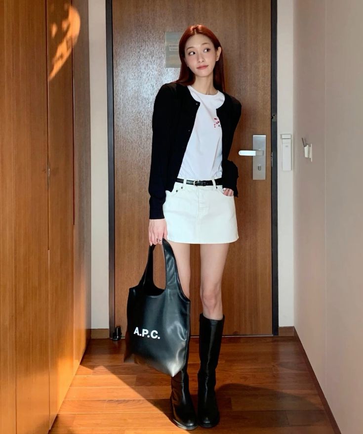 Layered Cardigan and Mini Skirt Casual Ensemble Layered Cardigan and Mini Skirt Casual Ensemble — Korean Outfits