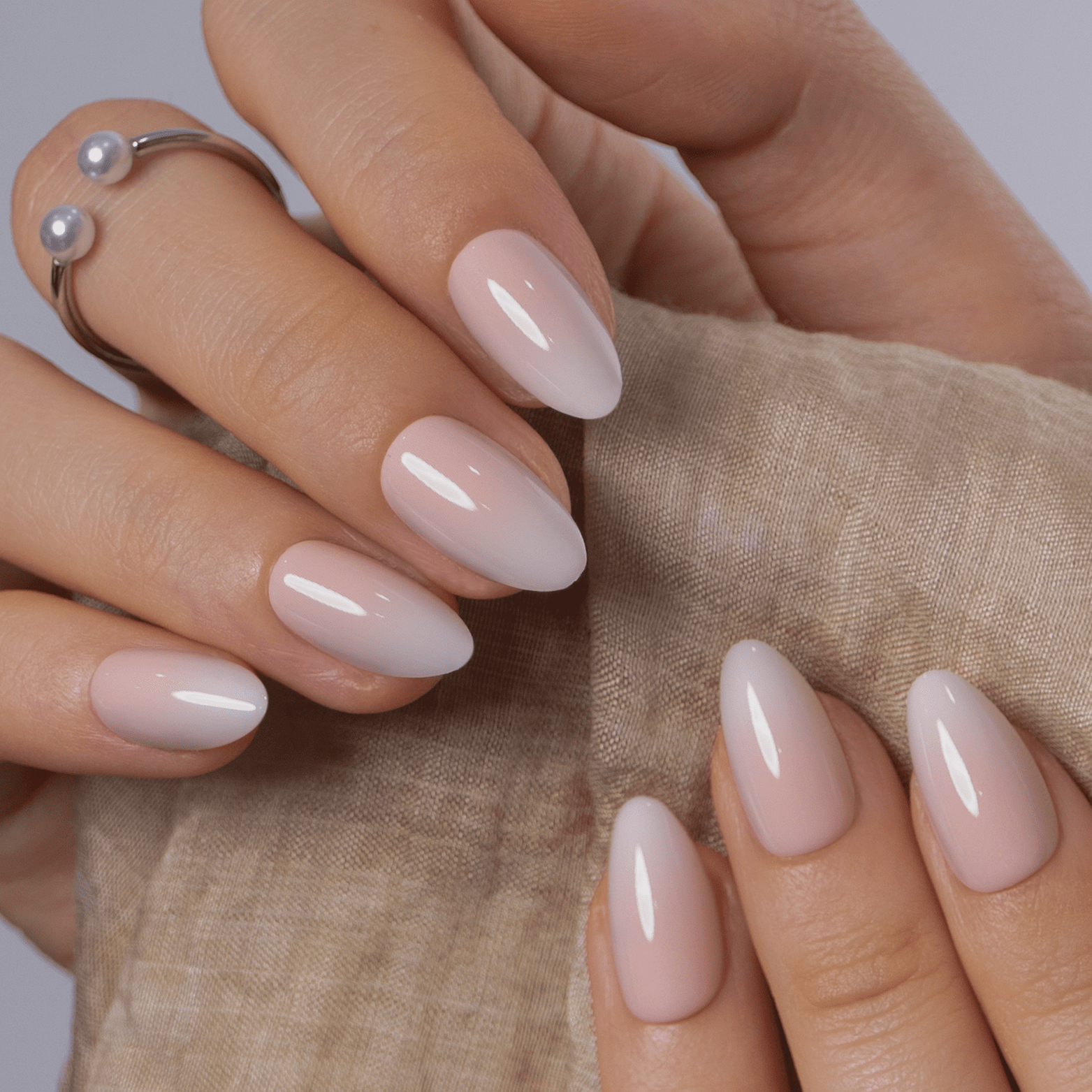 Everyday Bridal Visual Idea Everyday Bridal Visual Idea — Short Almond Nails