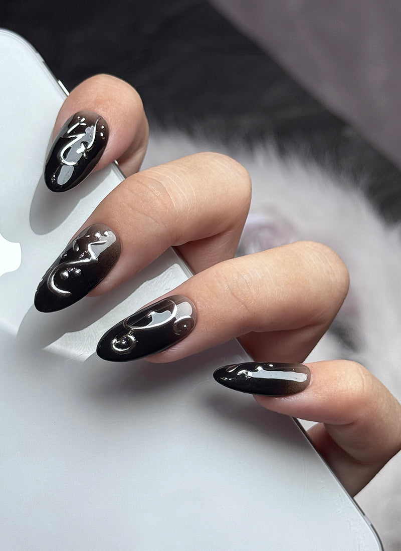 Medium Oval Visual Idea Medium Oval Visual Idea — Black Nails