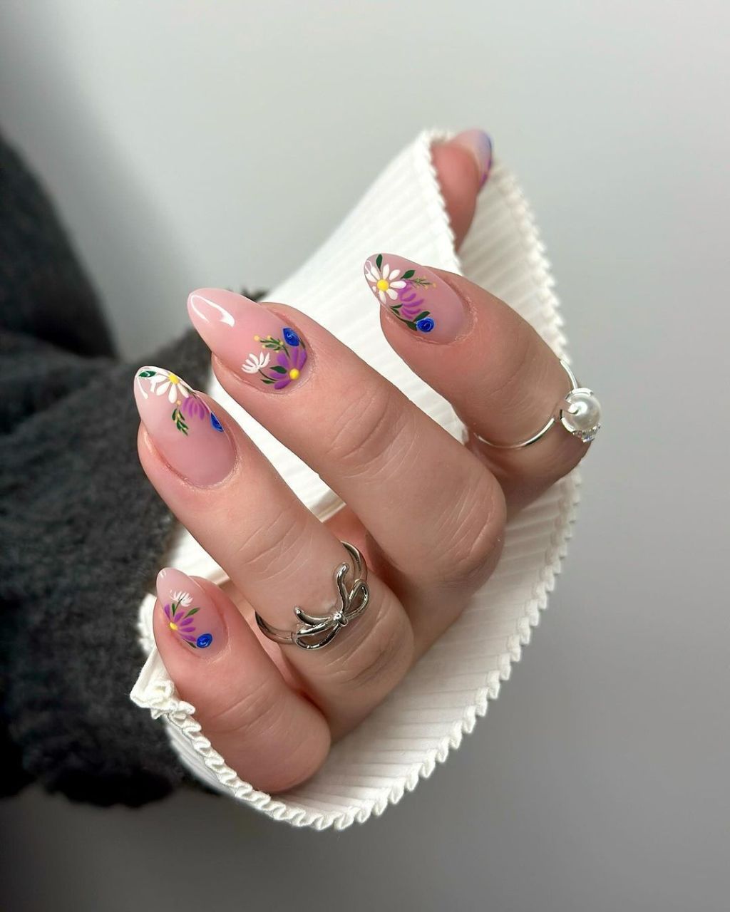 Sheer Pink with Painted Flowers and Gold Studs Sheer Pink with Painted Flowers and Gold Studs — Flower Nails