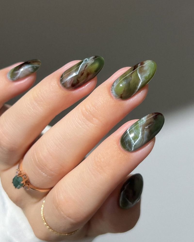 Realistic Green and White Oval Marble Realistic Green and White Oval Marble — Marble Nails