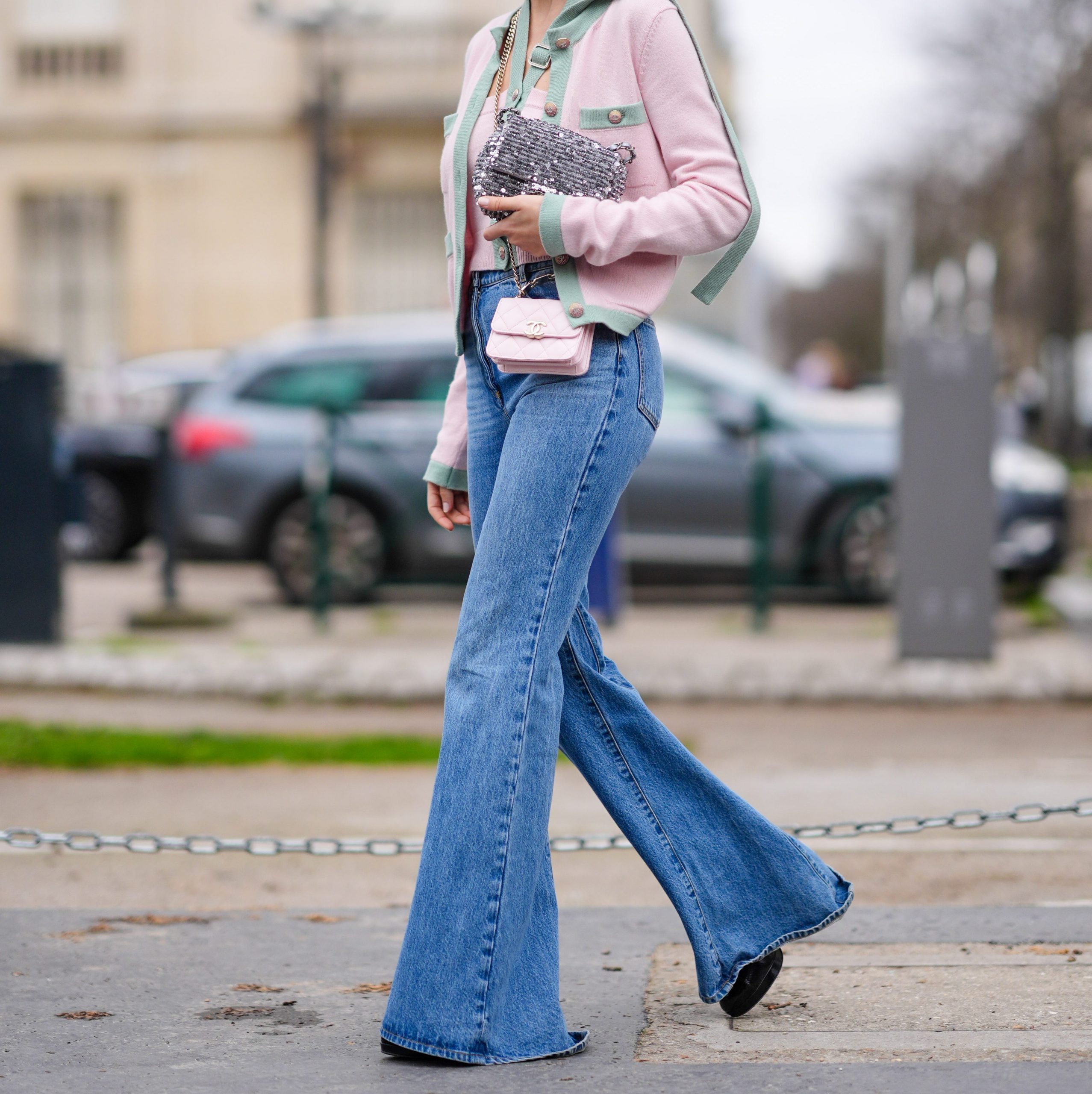 Trimmed Jacket with Flared Jeans for a Pop of Color Trimmed Jacket with Flared Jeans for a Pop of Color — 70s Outfits