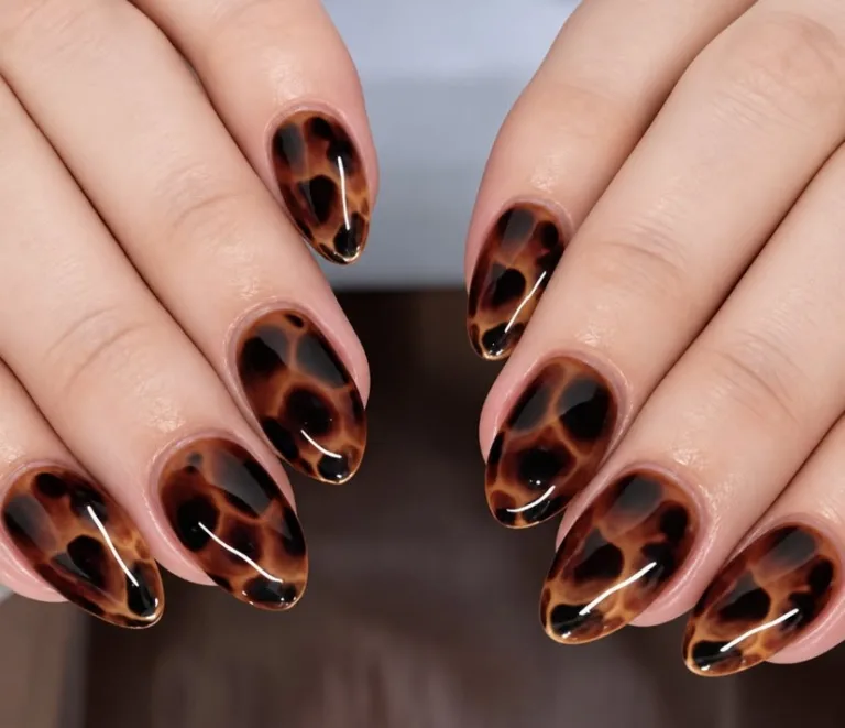 Classic Tortoise Shell Medium Almonds Classic Tortoise Shell Medium Almonds — Tortoise Shell Nails