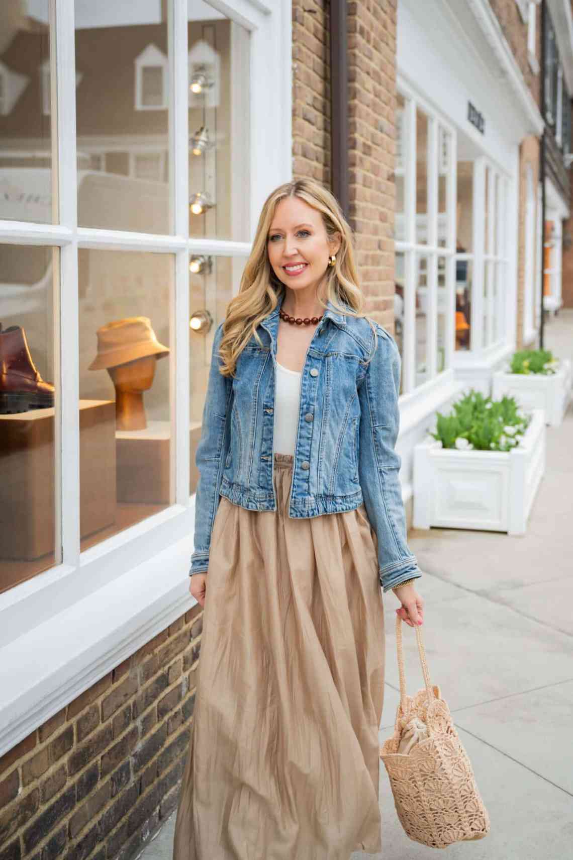 Denim Jacket and Maxi Skirt for Classic Casual Denim Jacket and Maxi Skirt for Classic Casual — Casual Outfits