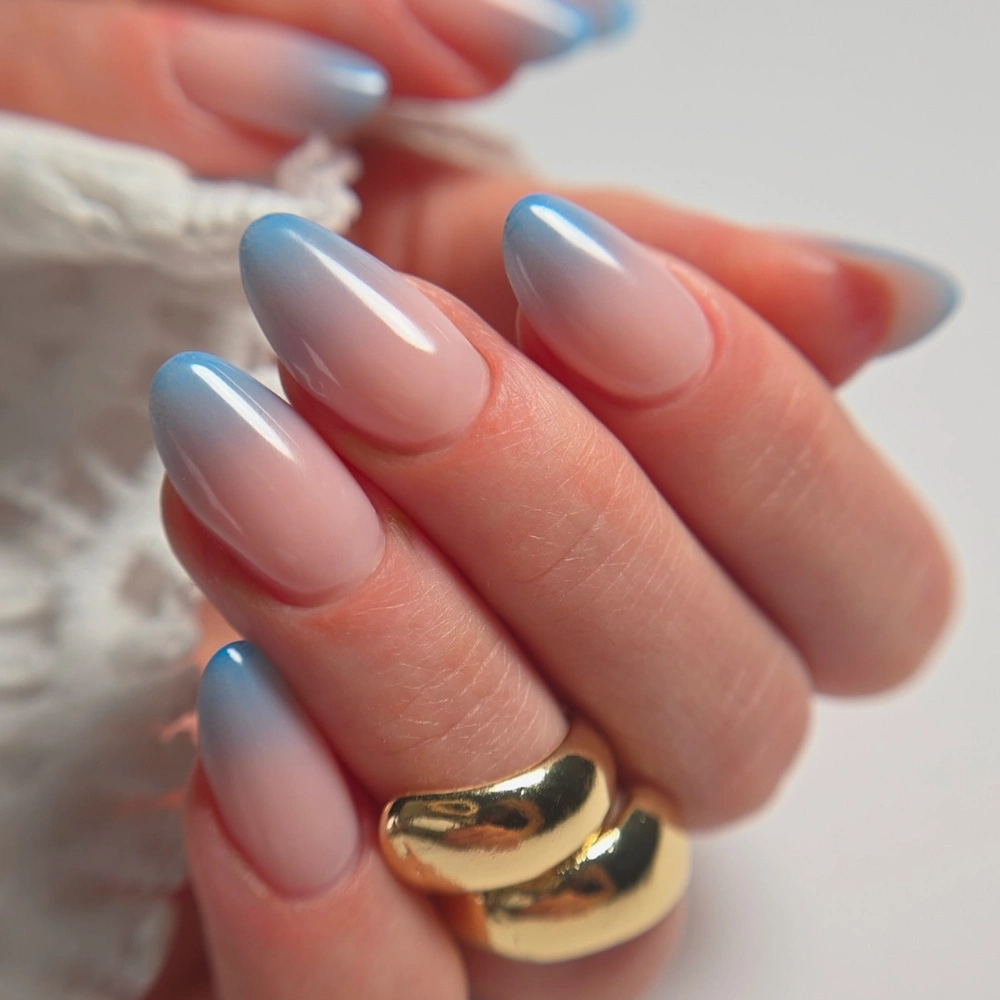 Teal Glitter Ombre Oval Nails Teal Glitter Ombre Oval Nails — Ombre Nails