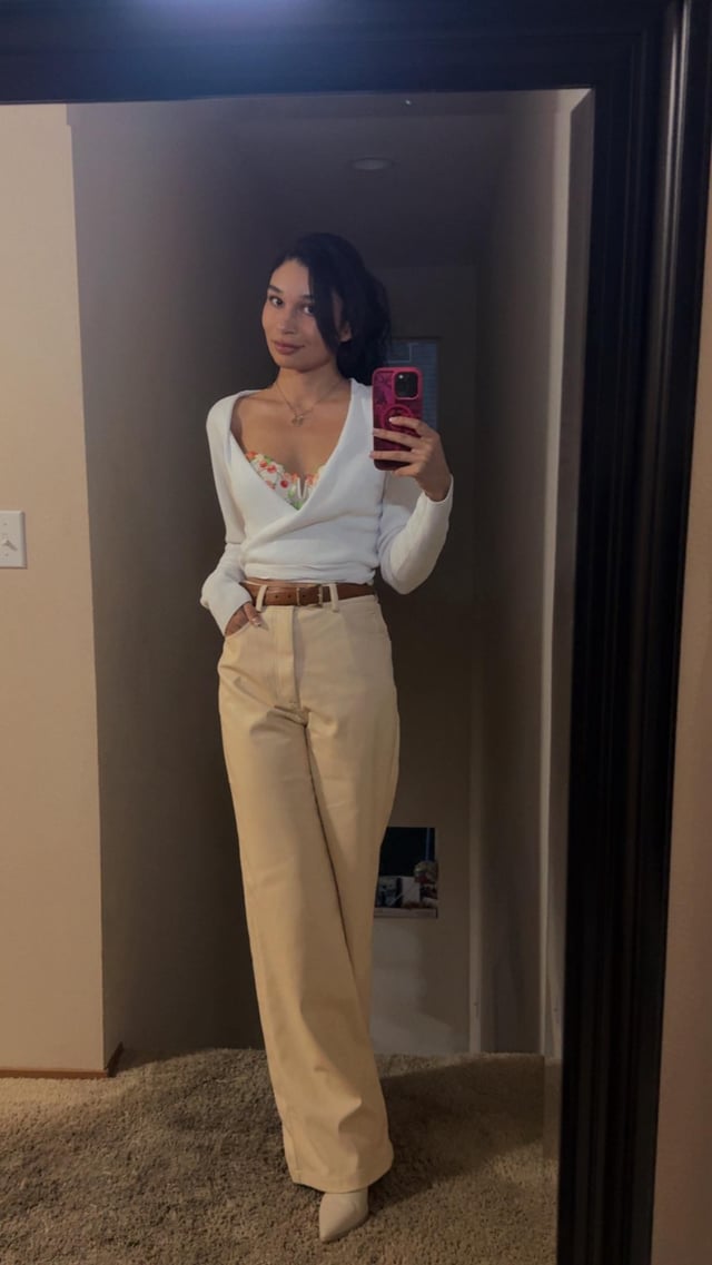 Wrap Sweater and Wide-Leg Trousers for a Cozy Yet Chic First Date Wrap Sweater and Wide-Leg Trousers for a Cozy Yet Chic First Date — First Date Outfits