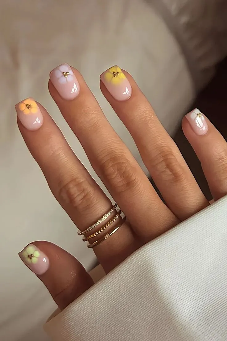Floral Yellow White Green Squares Floral Yellow White Green Squares — Short Gel Nails