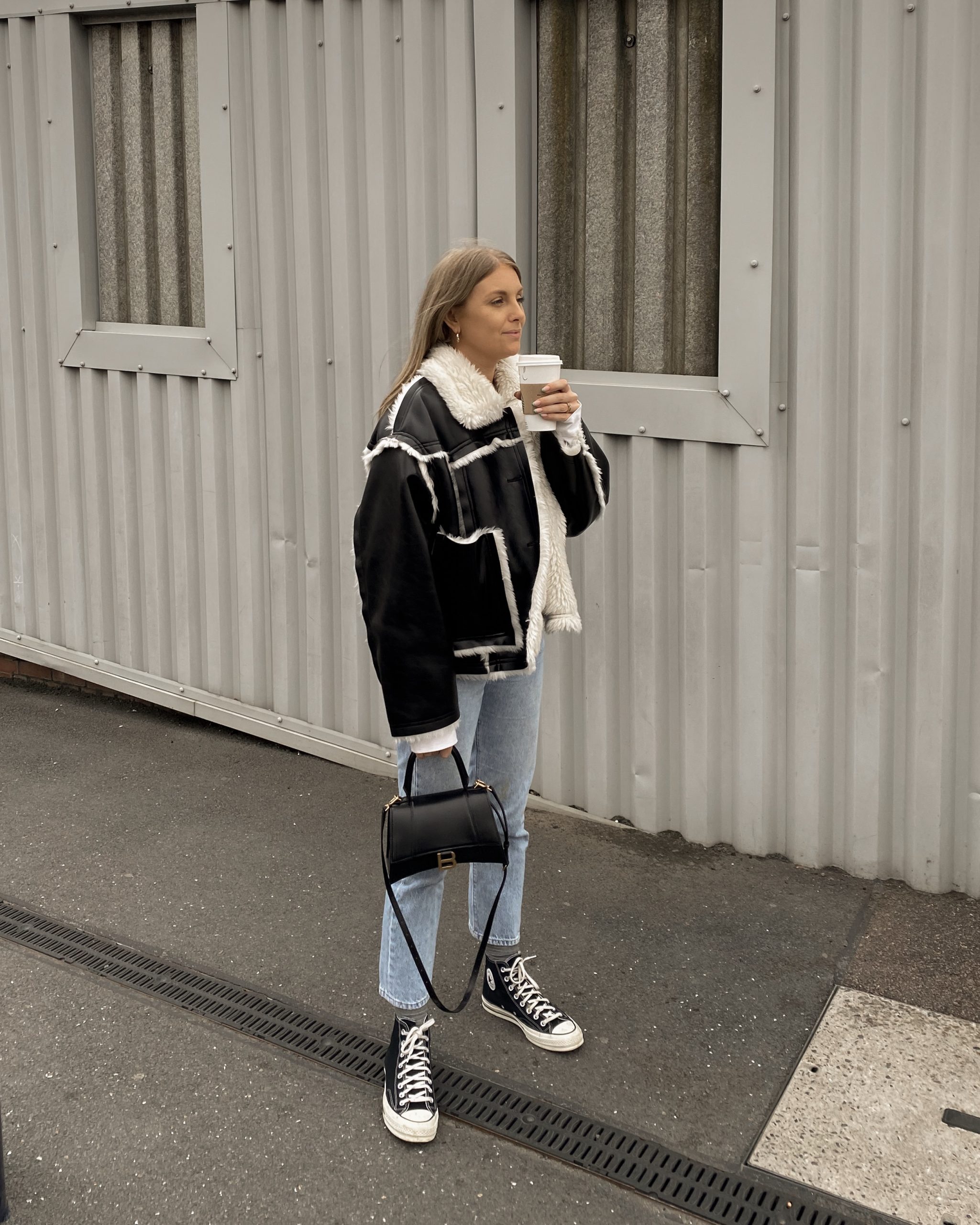 Shearling-Lined Jacket with Jeans for Edgy Casual Style Shearling-Lined Jacket with Jeans for Edgy Casual Style — London Outfits
