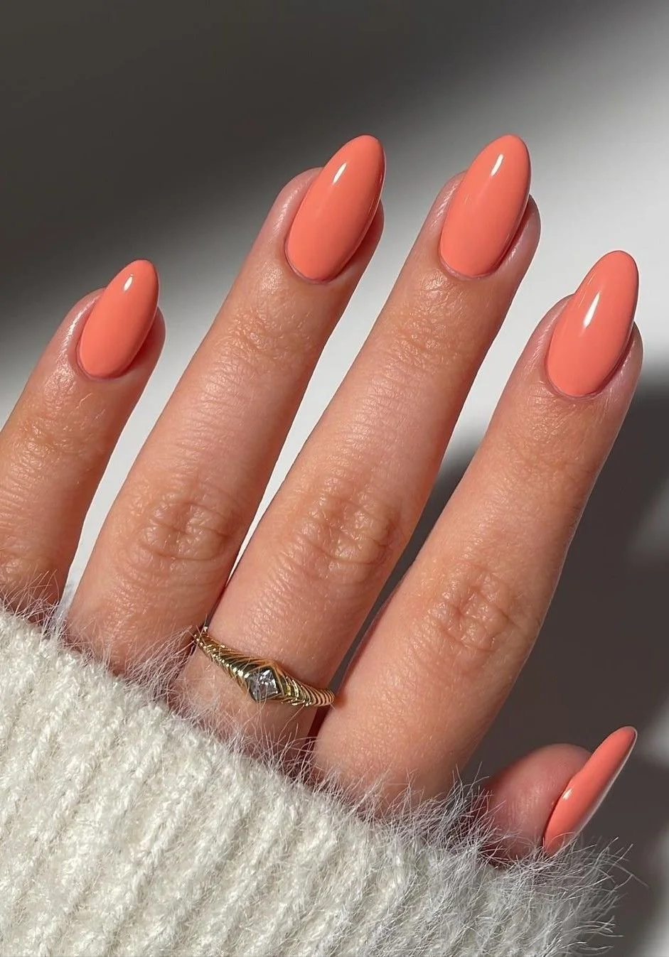 Vibrant Coral Glossy Medium Oval Nails Vibrant Coral Glossy Medium Oval Nails — Nails for Pale Skin