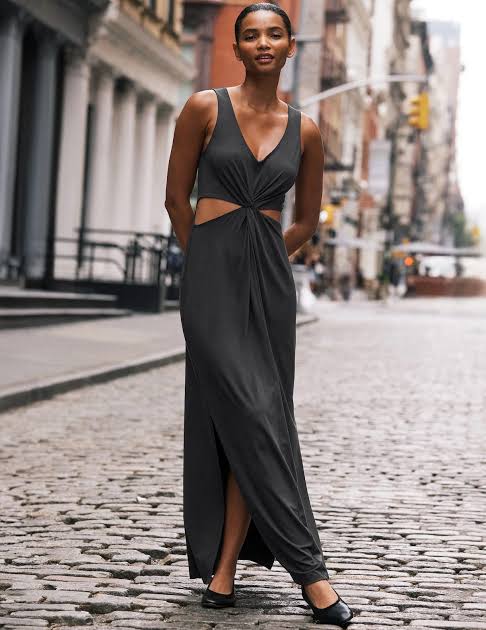Black Flat Shoes Outfit Idea — Date Night Outfits