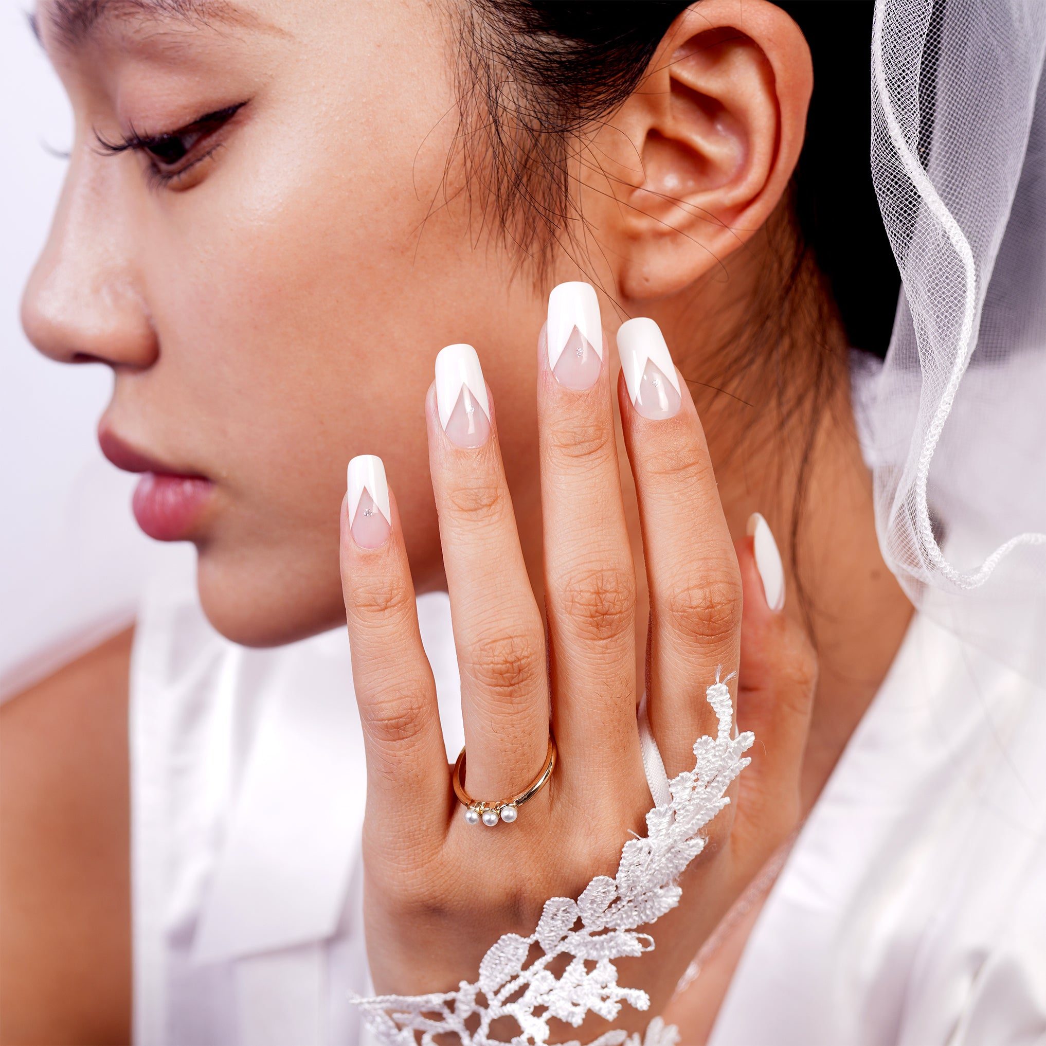 Bridal V-Shape French Tip Accent — White French Tip Nails