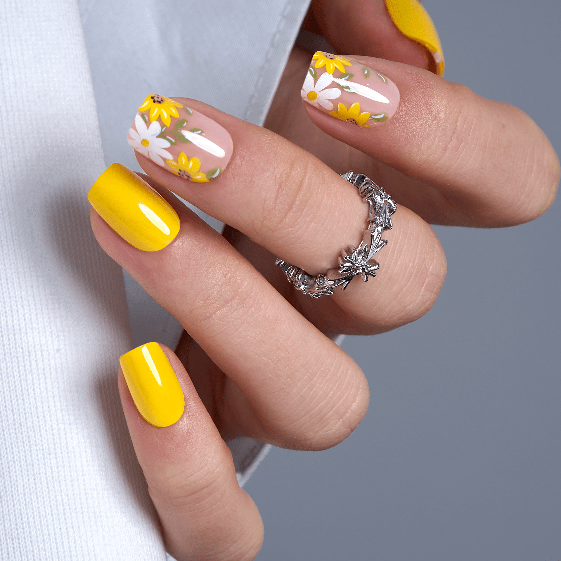 Bright Yellow Floral Mix Squovals Bright Yellow Floral Mix Squovals — Short Gel Nails