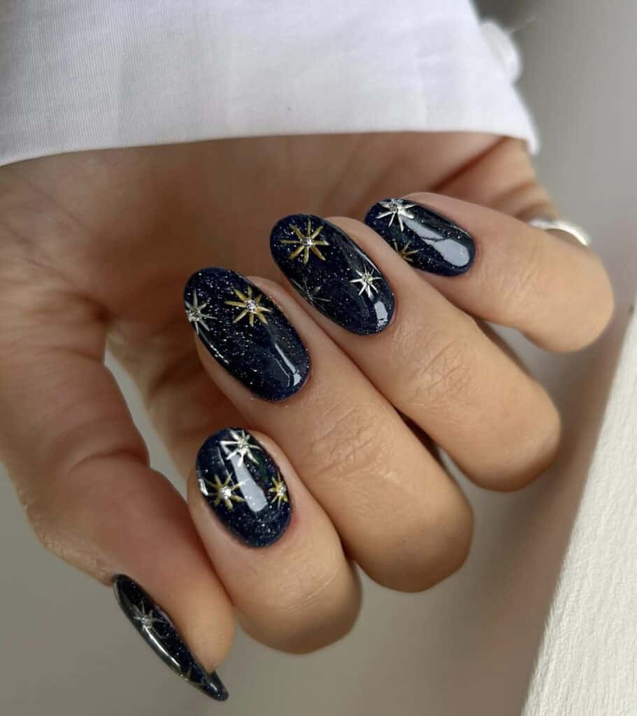 Navy Glitter Gold Starburst Nails Navy Glitter Gold Starburst Nails — Star Nails