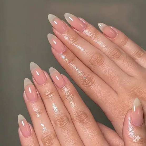The Perfect Sheer Nude French Manicure The Perfect Sheer Nude French Manicure — Clear Nails