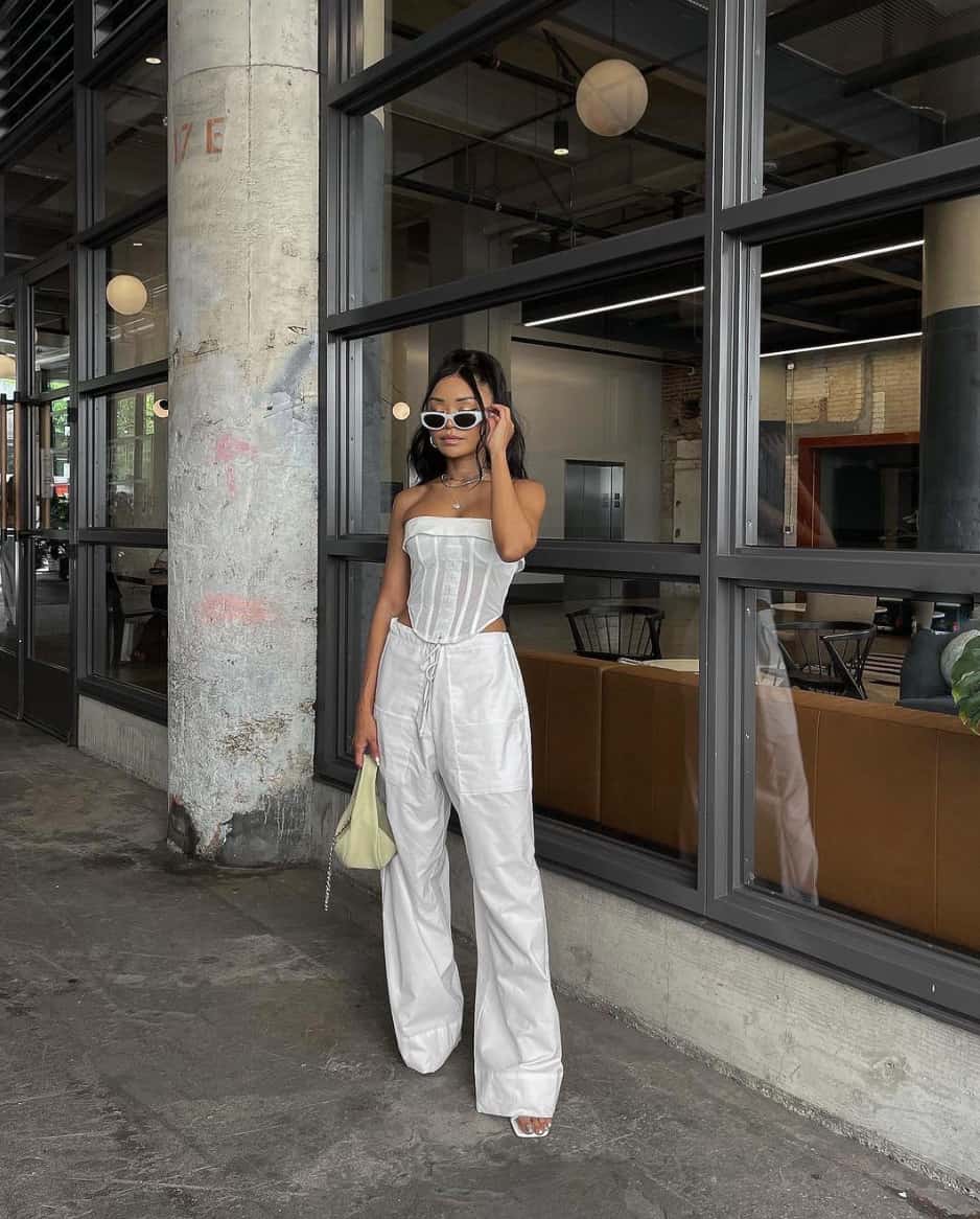 All-White Corset Top and Wide-Leg Pants Set All-White Corset Top and Wide-Leg Pants Set — Baddie Outfits