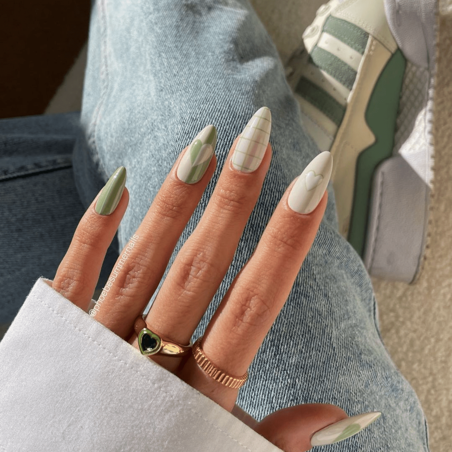Plaid Heart Outline Sage Green Plaid Heart Outline Sage Green — Sage Green Nails