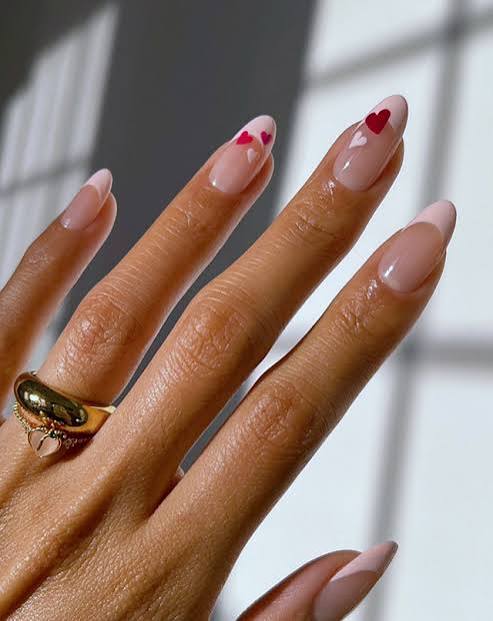 Medium Almond White French With Delicate Red Hearts Medium Almond White French With Delicate Red Hearts — Heart Nails