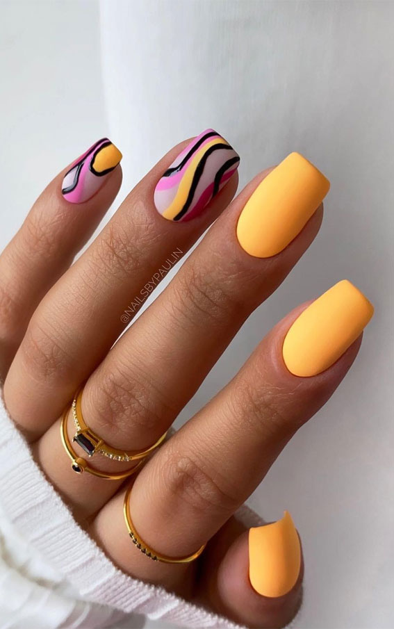 Swirls And Lines On Accent Nails Visual Idea Swirls And Lines On Accent Nails Visual Idea — Abstract Nails
