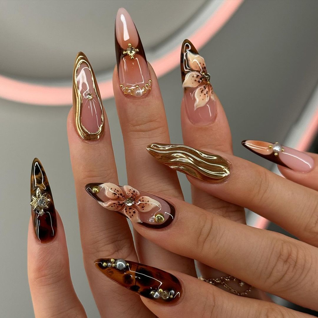 Gold Wave Floral Press On Nails | Elegant Wedding Press-On Nail Set | – DoryNail