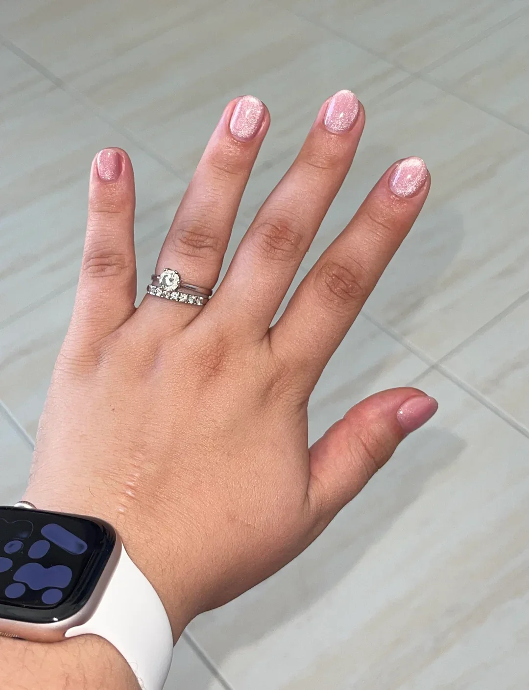 23 Short Glossy Nails For Natural Beauty Trends
