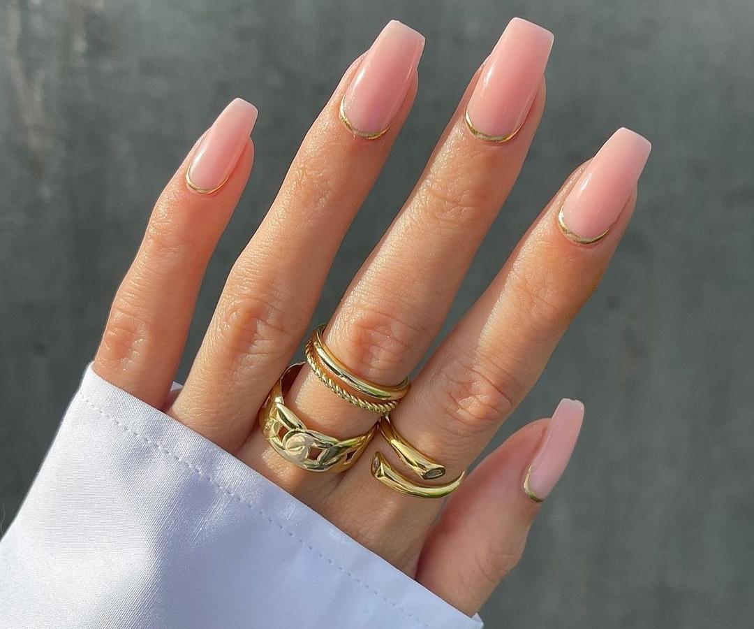 Long Coffin With Delicate Gold Lines — Wedding Guest Nails