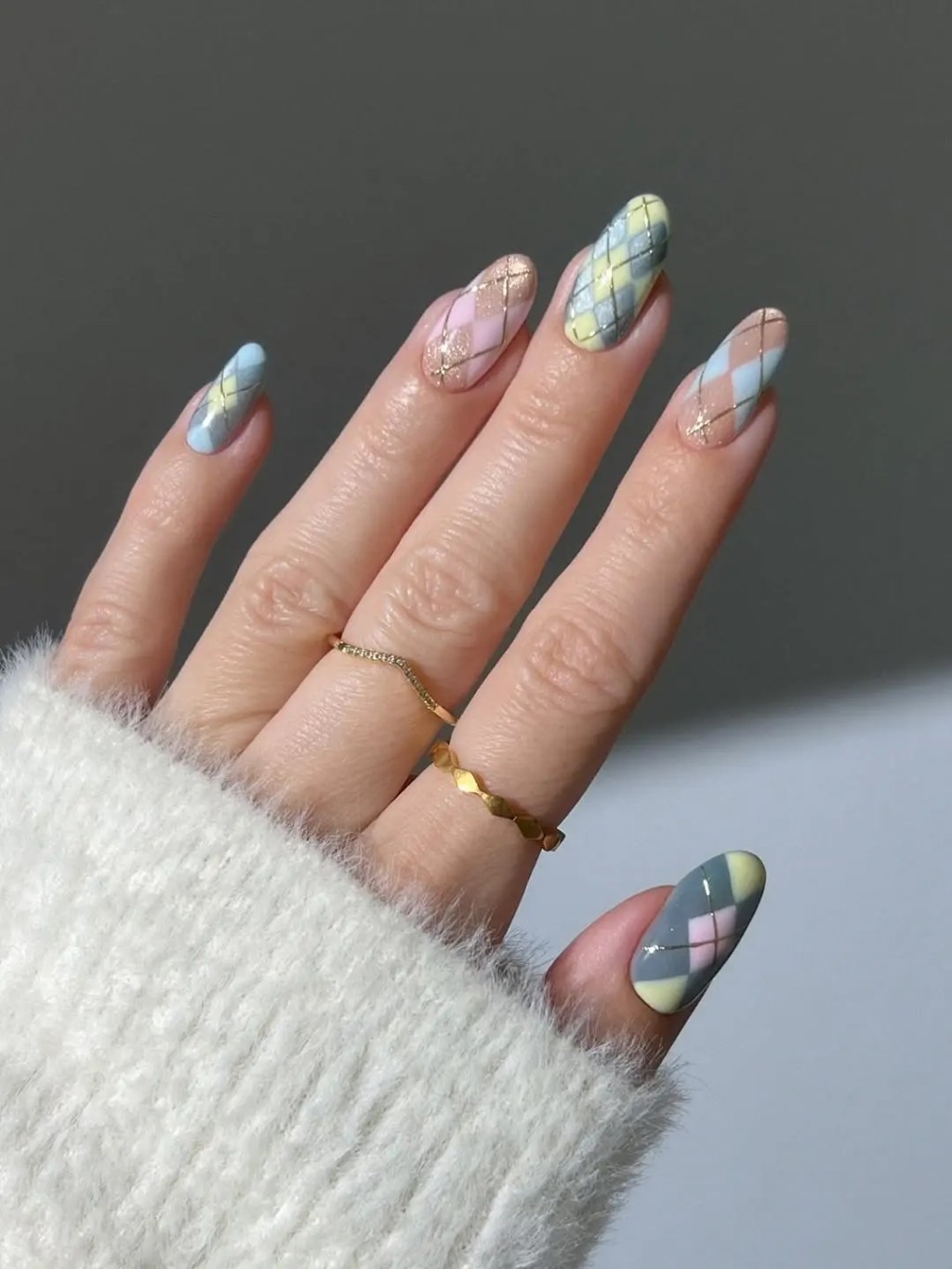 Glossy Glitter Visual Idea — Pastel Nails