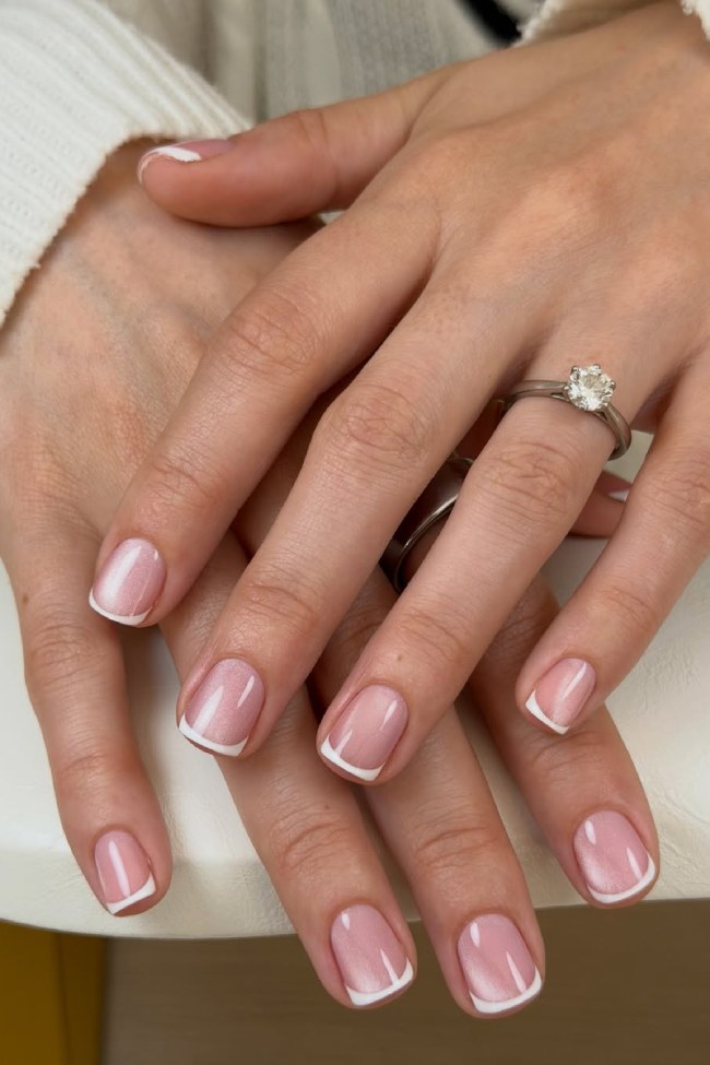 Short Round Pearl Shimmer French — French Tip Nails