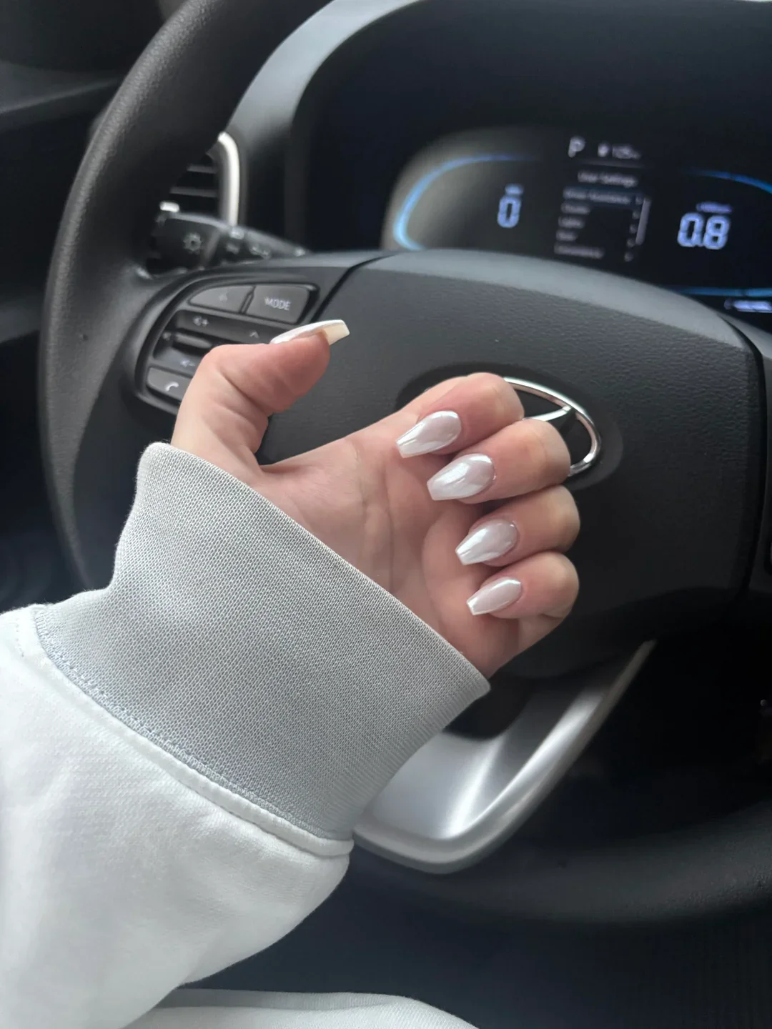23 Chrome Nails For Modern Elegant Manicure Looks