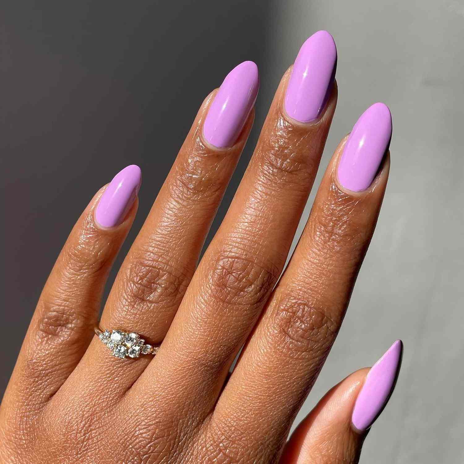 Bright Lavender Glossy Almond Nails Bright Lavender Glossy Almond Nails — Purple Nails