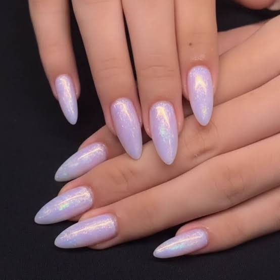 Iridescent Lavender Stiletto Sparkle Iridescent Lavender Stiletto Sparkle — Lavender Nails