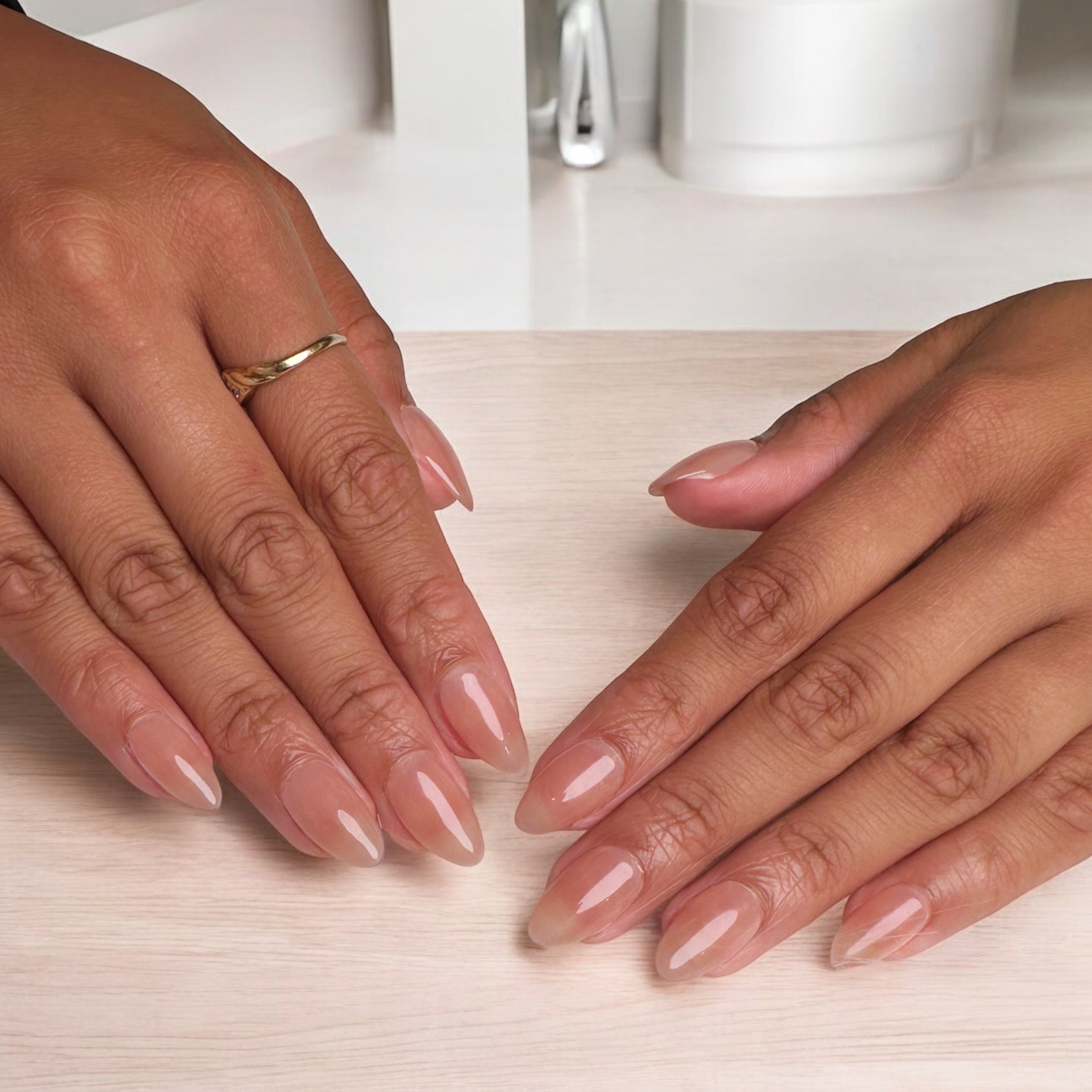 Everyday Visual Idea Everyday Visual Idea — Short Almond Nails