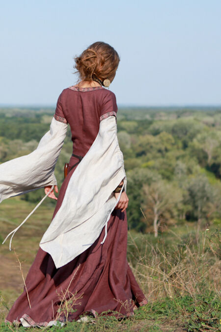 Linen Outfit Idea — Renaissance Faire Outfits